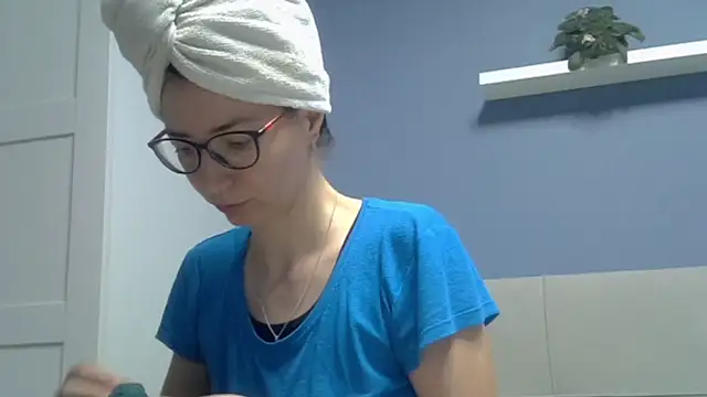 Snapshot of Ashleyspice chatting on May 28, 2026, 6:21 am Ashleyspice online show from May 28, 2026, 6:21 am
