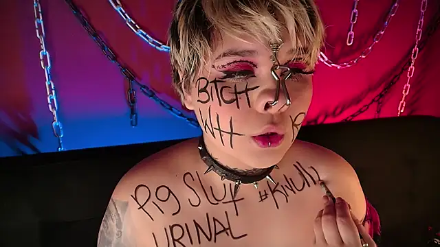 Snapshot of Laura_takint chatting on December 25, 2024, 5:26 pm Laura takint online show from December 25, 2024, 5:26 pm