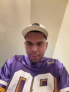 marhi32 online show from March 25, 2026, 6:03 pm