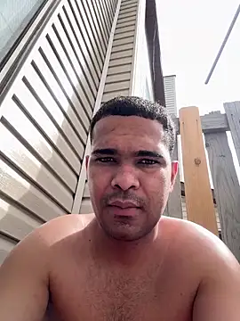 marhi32 online show from April 12, 2026, 4:01 pm