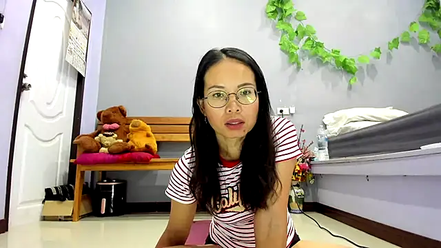 loveley jenny online show from September 21, 2025, 2:02 am