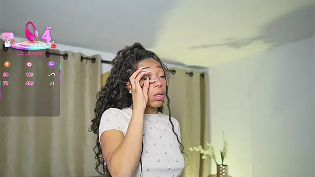 Snapshot of Valeriestyle chatting on January 9, 2026, 4:37 am Valeriestyle online show from January 9, 2026, 4:37 am