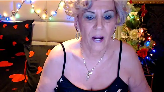 HappyWomanOn online show from January 25, 2025, 7:18 pm