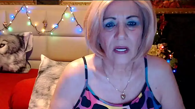 HappyWomanOn online show from March 16, 2025, 7:38 pm