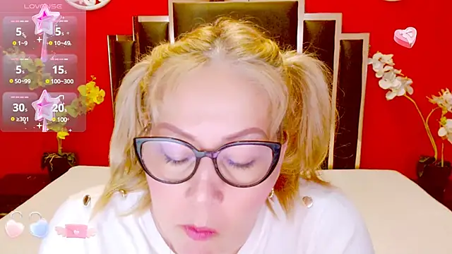 Nayla Garner online show from February 16, 2025, 7:27 pm