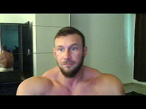 muscularkevin online show from October 5, 2025, 1:53 pm