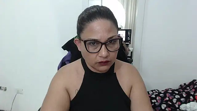 Katha Marck online show from October 12, 2025, 6:45 am