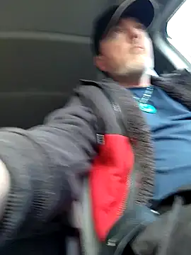 Hotredheadandtoungelasher online show from January 16, 2025, 8:57 pm