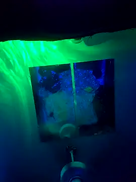 Hotredheadandtoungelasher online show from March 23, 2026, 11:47 am