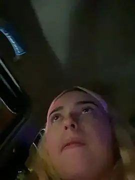 Irisweet  online show from February 2, 2025, 5:42 am