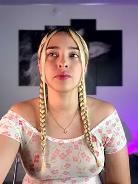 Irisweet  online show from September 14, 2025, 2:27 pm