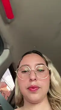 Irisweet  online show from March 14, 2026, 4:01 pm