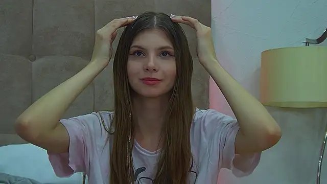 AudreyBarlow online show from February 8, 2025, 2:38 pm