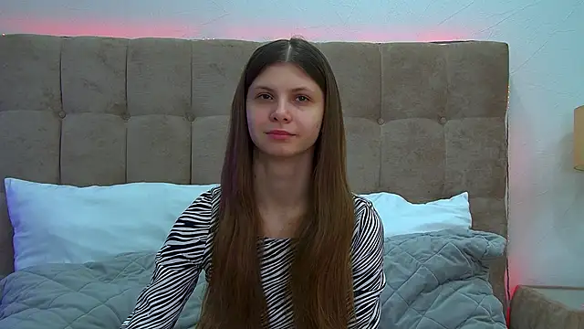 AudreyBarlow online show from February 19, 2025, 6:22 am