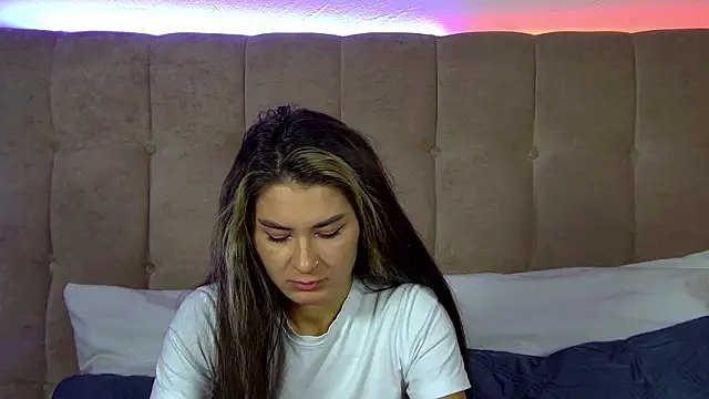 RachelSimpson online show from October 17, 2025, 6:32 pm