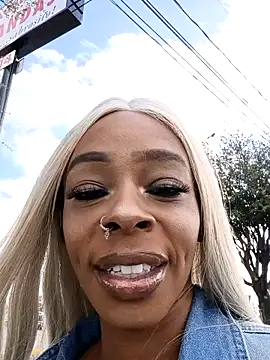 Jasmine FullsShine online show from March 12, 2025, 4:02 pm