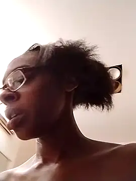 Jasmine FullsShine online show from September 22, 2025, 12:51 pm