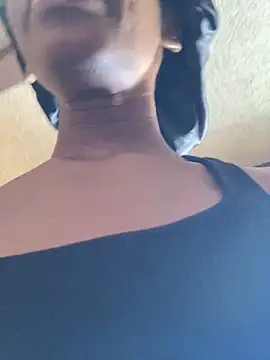 Jasmine FullsShine online show from November 18, 2025, 6:01 pm