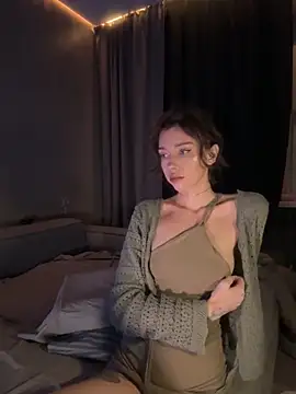 Bastet online show from November 17, 2025, 6:03 pm