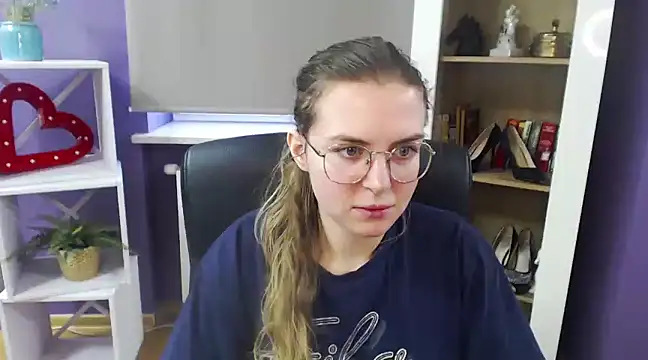 Snapshot of Zoey_Erotic chatting on February 4, 2025, 8:56 am Zoey Erotic online show from February 4, 2025, 8:56 am