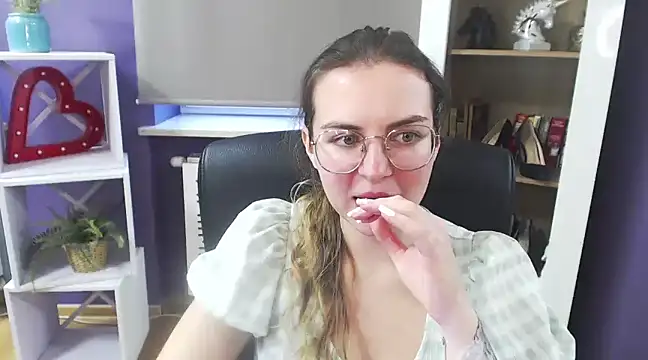 Snapshot of Zoey_Erotic chatting on February 6, 2025, 8:39 am Zoey Erotic online show from February 6, 2025, 8:39 am