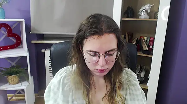 Snapshot of Zoey_Erotic chatting on February 10, 2025, 5:36 am Zoey Erotic online show from February 10, 2025, 5:36 am