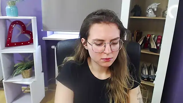 Snapshot of Zoey_Erotic chatting on February 17, 2025, 10:07 am Zoey Erotic online show from February 17, 2025, 10:07 am