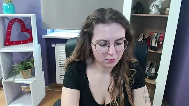 Snapshot of Zoey_Erotic chatting on March 5, 2025, 11:49 am Zoey Erotic online show from March 5, 2025, 11:49 am