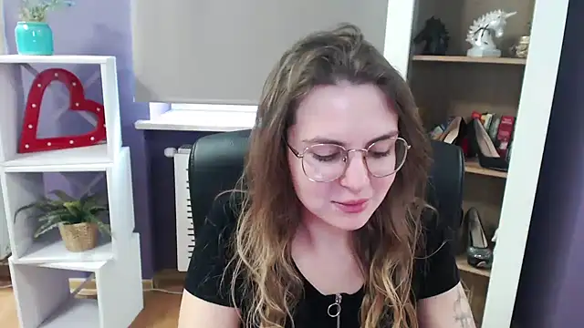 Snapshot of Zoey_Erotic chatting on March 7, 2025, 9:18 am Zoey Erotic online show from March 7, 2025, 9:18 am