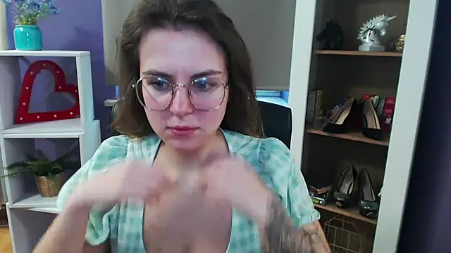 Snapshot of Zoey_Erotic chatting on March 11, 2025, 8:41 am Zoey Erotic online show from March 11, 2025, 8:41 am