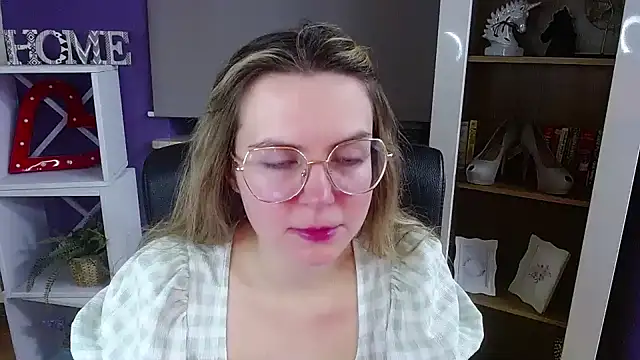 Snapshot of Zoey_Erotic chatting on January 12, 2026, 5:34 am Zoey Erotic online show from January 12, 2026, 5:34 am