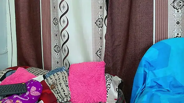 brenlissy89 online show from November 28, 2025, 4:42 pm