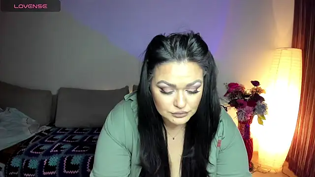 Laura sinner online show from February 18, 2025, 11:19 pm