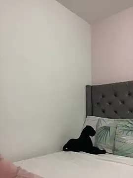 Kataliina online show from February 25, 2025, 2:03 am