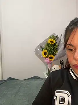 Kataliina online show from March 19, 2025, 3:52 am