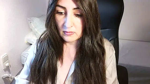 Snapshot of naughty_sarahh chatting on July 4, 2026, 5:30 pm naughty sarahh online show from July 4, 2026, 5:30 pm