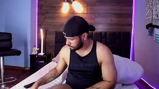 anthonylatynxd online show from February 8, 2025, 11:22 am