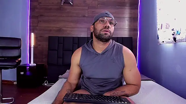 anthonylatynxd online show from November 27, 2025, 7:38 pm