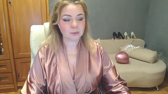 Snapshot of Cute_sun chatting on May 10, 2026, 6:13 pm Cute sun online show from May 10, 2026, 6:13 pm
