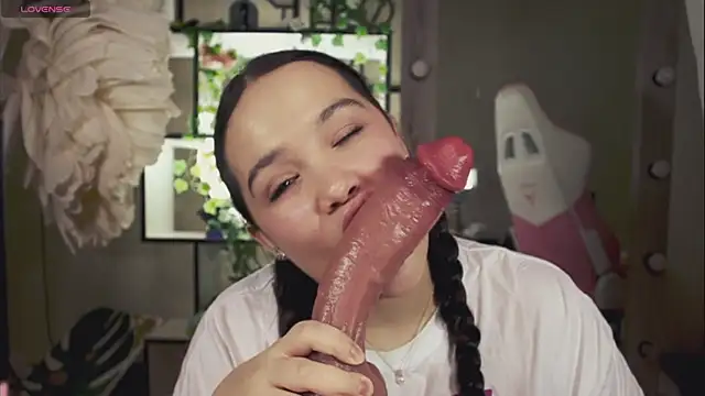 Chery Lady22 online show from January 25, 2025, 11:02 am