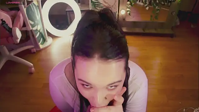 Chery Lady22 online show from March 6, 2025, 4:41 am