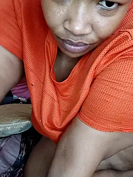 iamSunflower900 online show from May 8, 2026, 2:00 pm