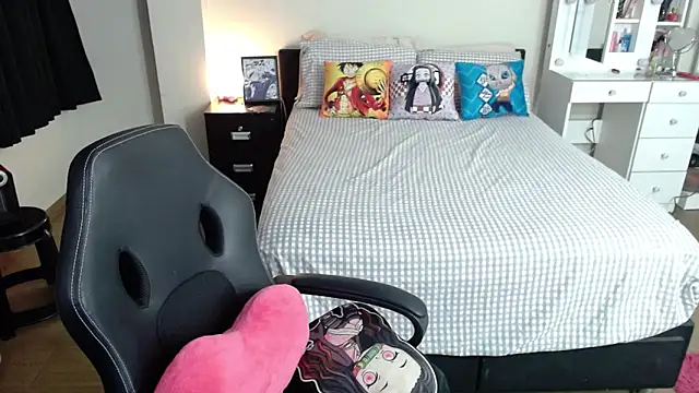 kittykat18x online show from March 12, 2025, 11:22 pm