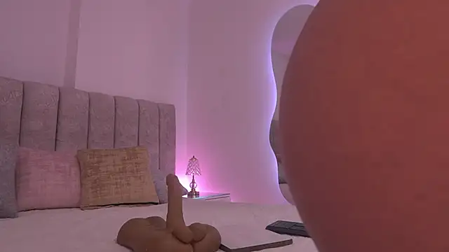 violeta aroca online show from November 29, 2025, 3:09 am