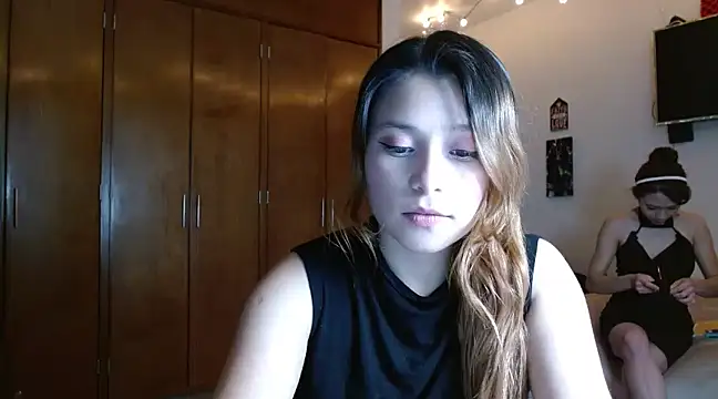 3littleschoolteens online show from March 4, 2025, 8:49 pm