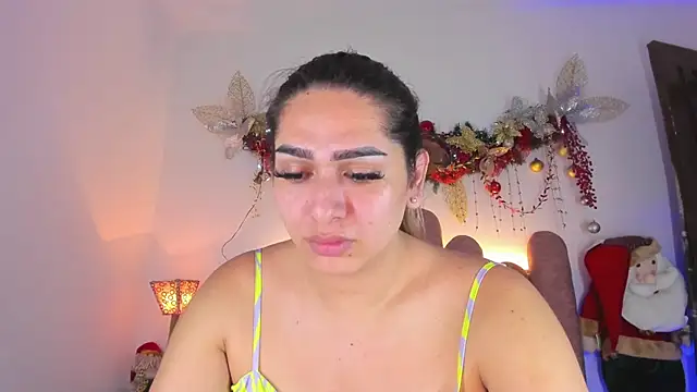 ISABELLASSMITH online show from December 21, 2024, 8:32 pm