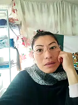 LaInsaciableIntensa online show from February 2, 2025, 4:54 pm