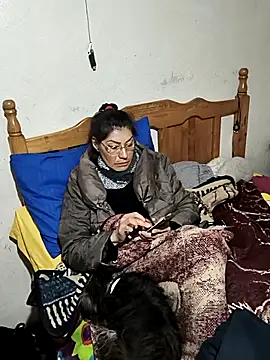 LaInsaciableIntensa online show from November 26, 2025, 12:11 am