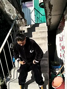 LaInsaciableIntensa online show from February 8, 2026, 2:53 pm