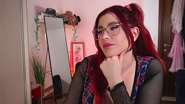 Amaliamour online show from February 8, 2025, 8:31 am